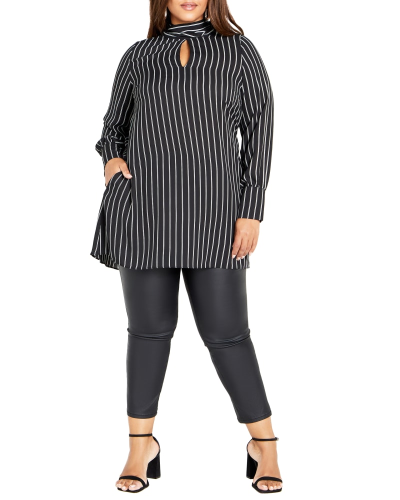 Front of a size XL Illusion Tunic in Black/White Stripe by City Chic. | dia_product_style_image_id:322717